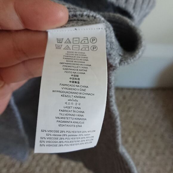 Michael Michael Kors gray short sleeve  Sweater W/ silver Chain - Picture 12 of 12